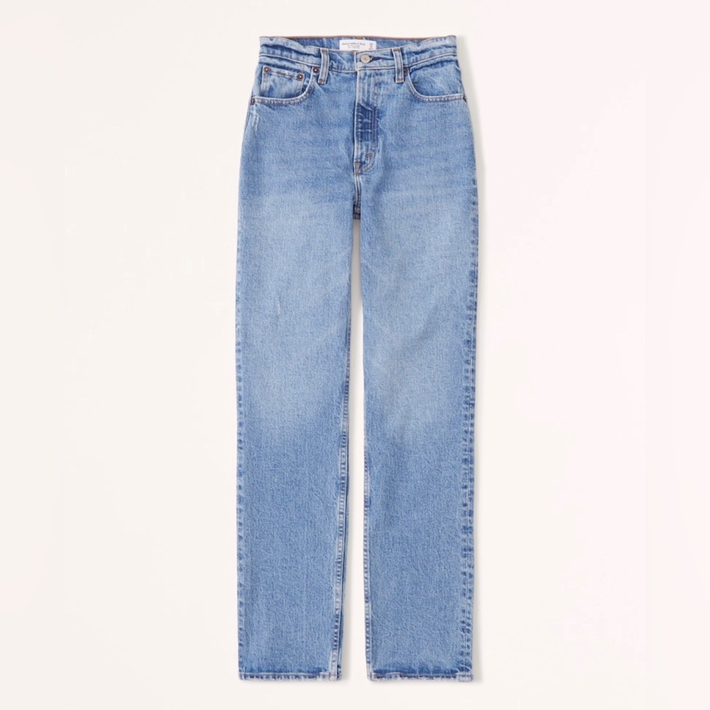 A&F Ultra High Rise 90s Straight Jean - Medium 31/12R